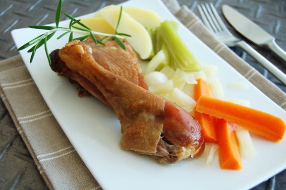 Cuisse de poule confite façon pot-au-feu - 