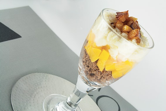 Verrine d'effiloché de canard aux nectarines et écrasé de pomme de terre au beurre - 