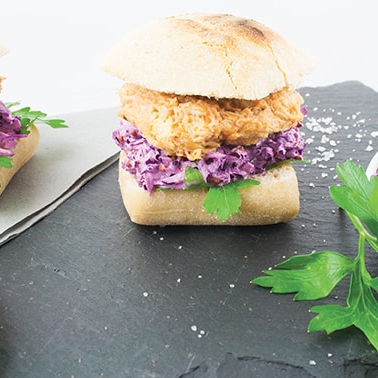 Mini sandwichs à l'effiloché cuisiné de canard et à la salade de chou rouge - Jean Routhiau